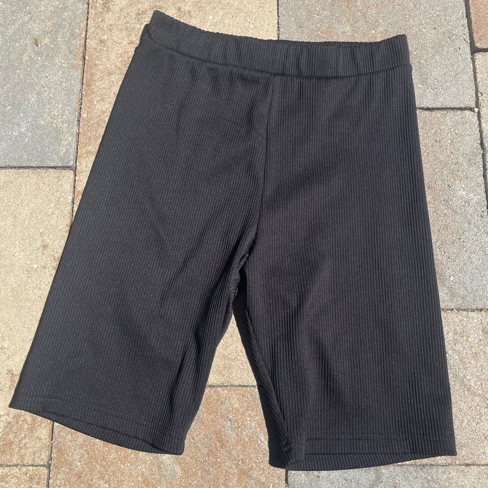 H&M Black Ribbed Shorts